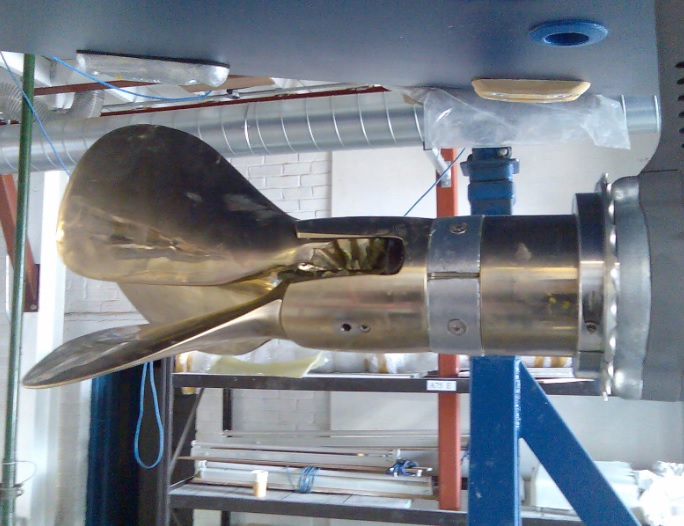 Shaft Shark Sail Drive Model